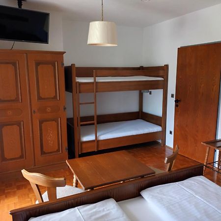Ferienhof Alte Post, Apartments Weissbriach Eksteriør billede