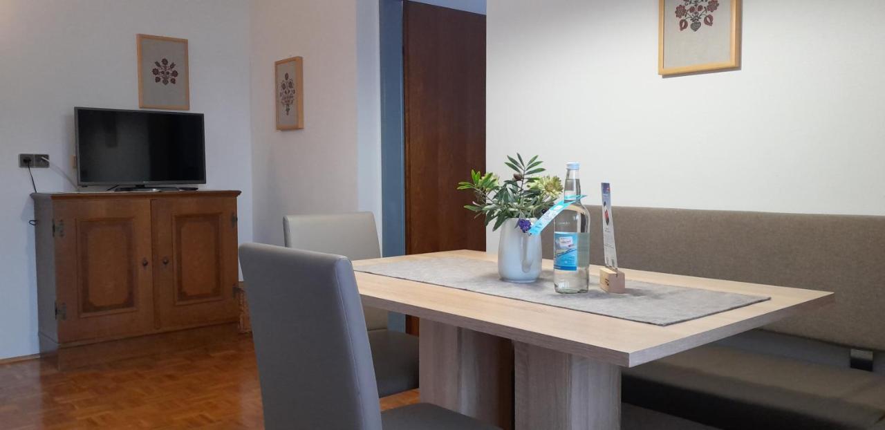 Ferienhof Alte Post, Apartments Weissbriach Eksteriør billede
